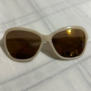 Dolce & Gabbana Sunglasses cream used gold accent made in Italy designer